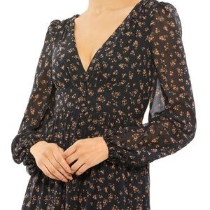 NWT - Ieena by Mac Duggal Floral Tiered Long Sleeve Maci Gown, Size 2